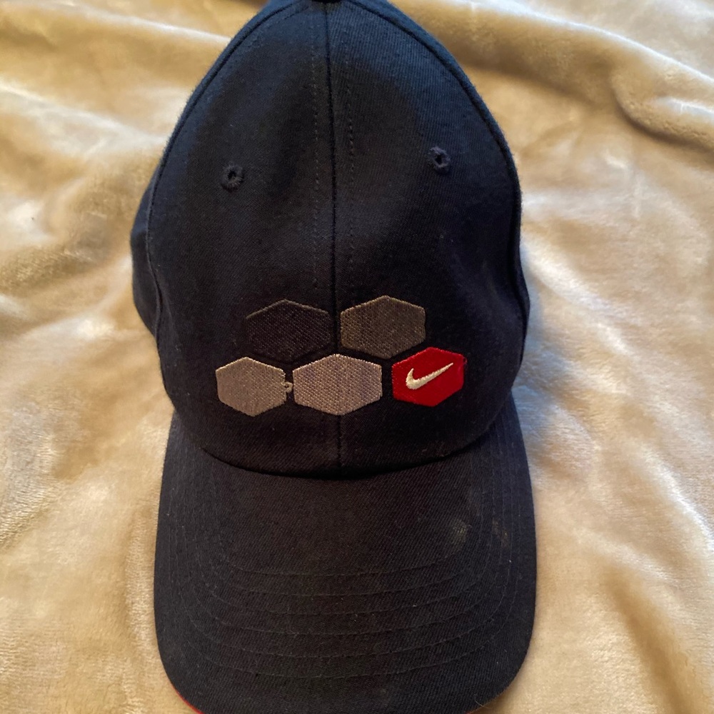 NIKE HAT